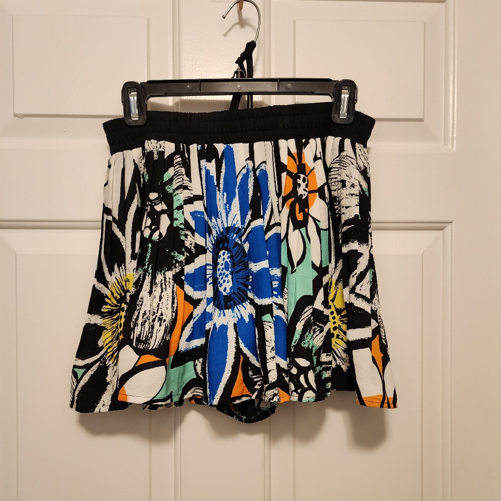 Spring Skort Med - Picture 3 of 6